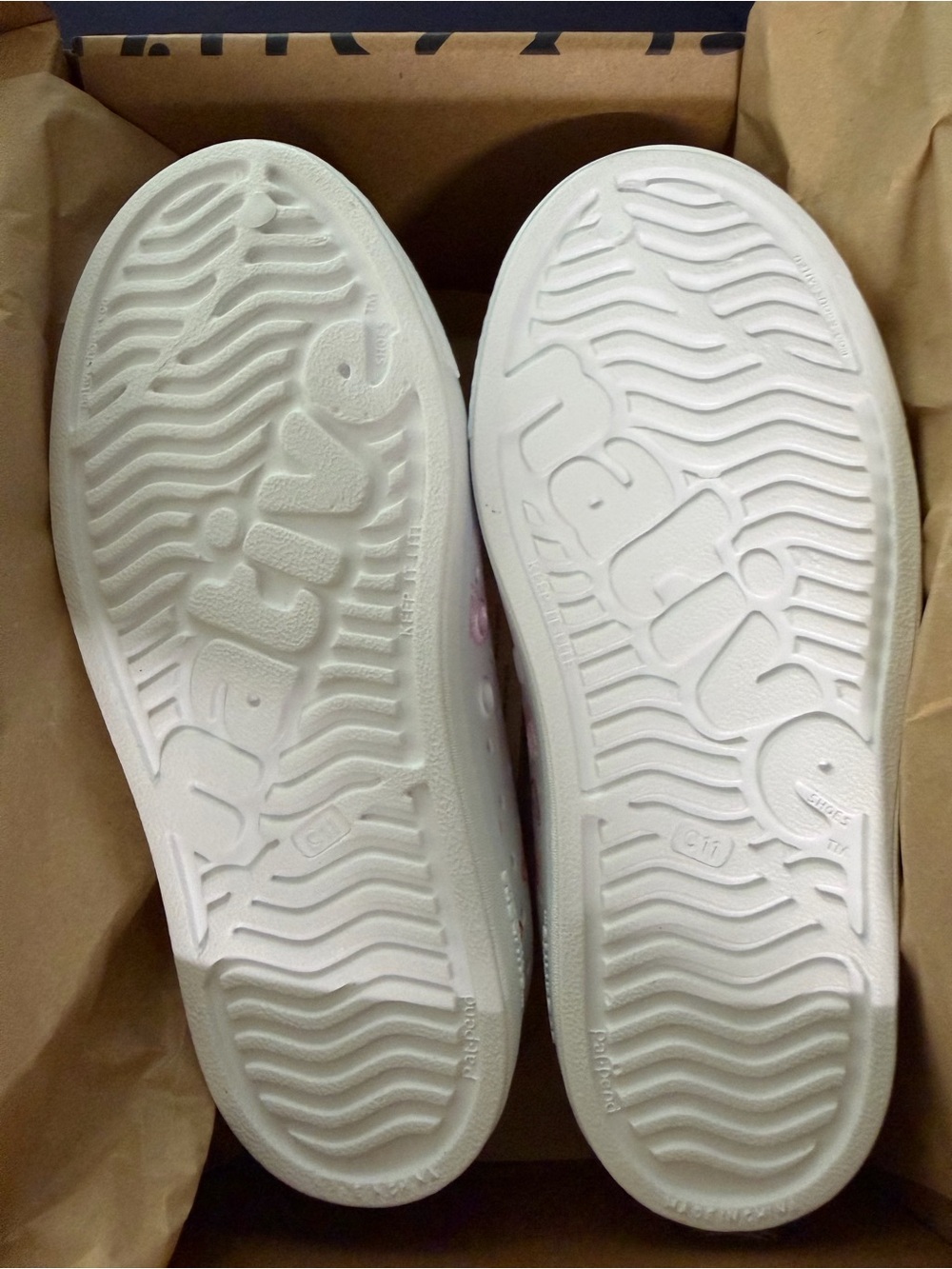 Native Shoes Kids Slip-On Sneakers - White with Pink & Red Hearts - Picture 3 of 5